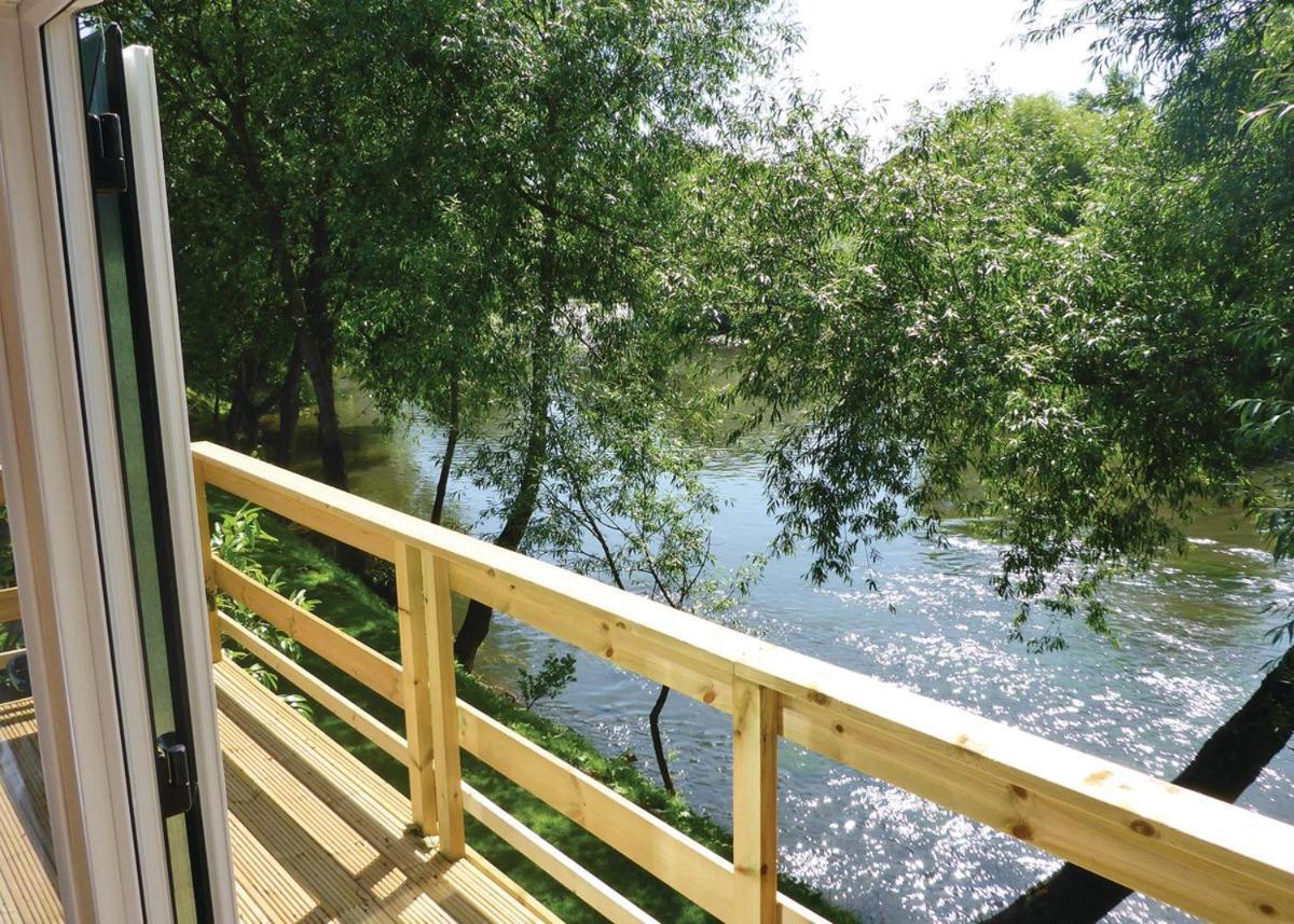 Weir Country Park Hotel Holtby Luaran gambar