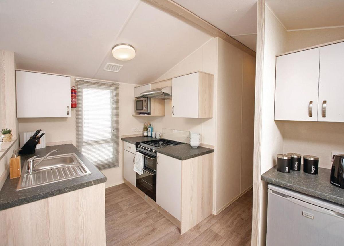 Weir Country Park Hotel Holtby Luaran gambar